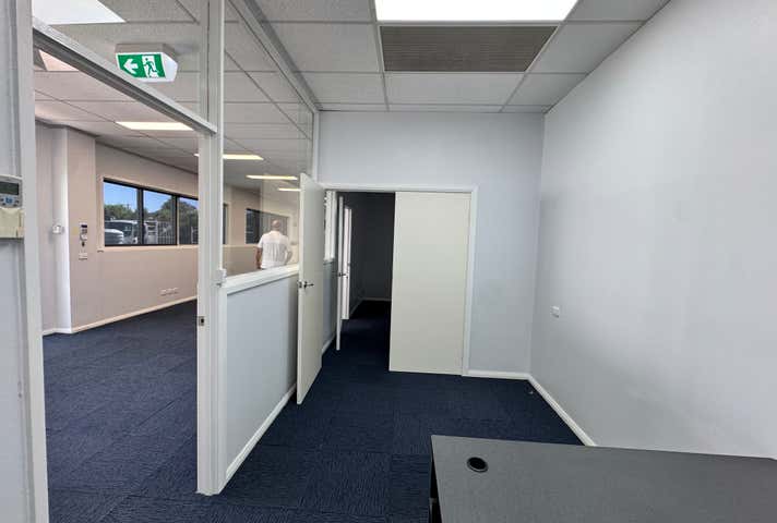 1/1 Greygown Street Wodonga VIC 3690 - Image 4