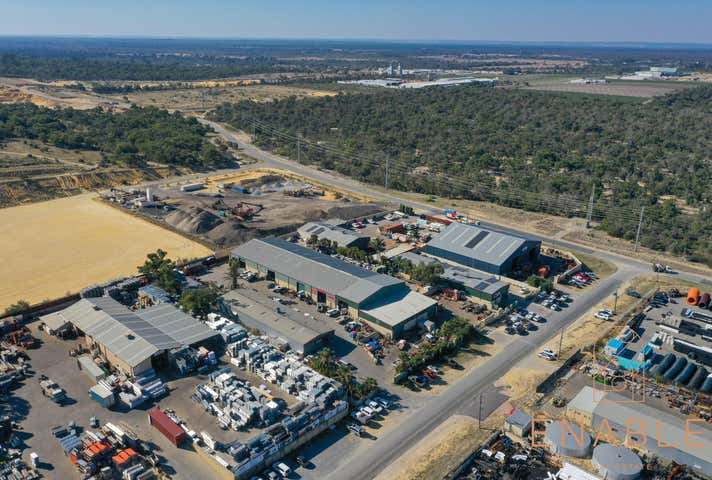 1B & 4, 12 Avery Street Neerabup WA 6031 - Image 14