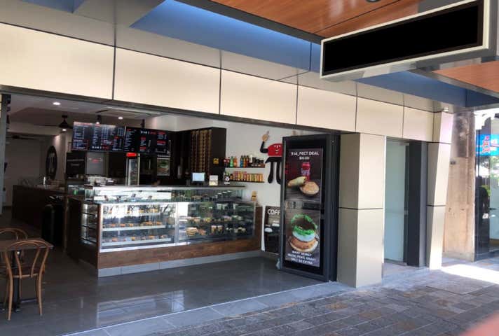 2/27 Shields Street Cairns City QLD 4870 - Image 1