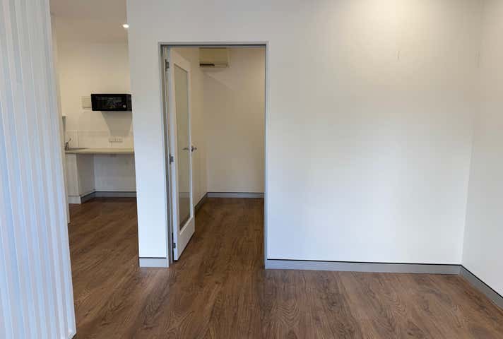 For Lease: Reatil/Office or Medical, 4/108 Helensvale Road Helensvale QLD 4212 - Image 11