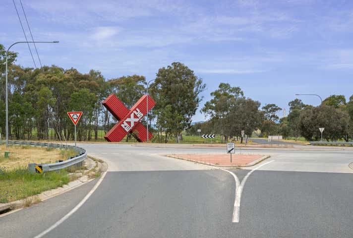 21 McLaurin Road Ettamogah NSW 2640 - Image 4