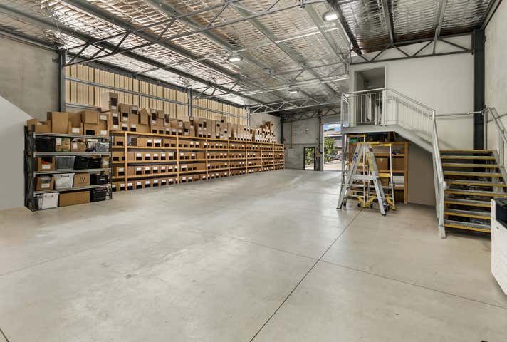 2/10 Matchett Drive East Bendigo VIC 3550 - Image 4