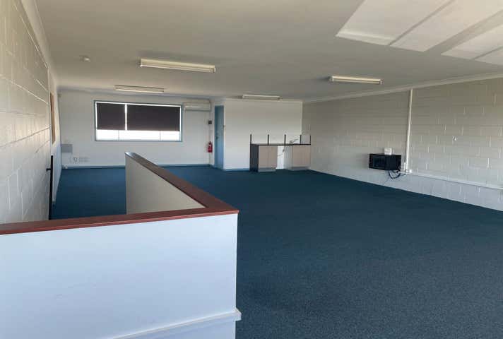 3/215 Brisbane Road Biggera Waters QLD 4216 - Image 5