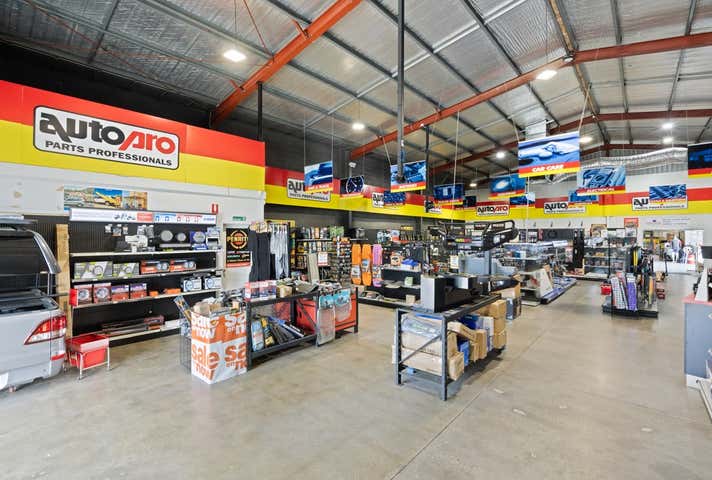 719 Drome Street East Albury NSW 2640 - Image 3