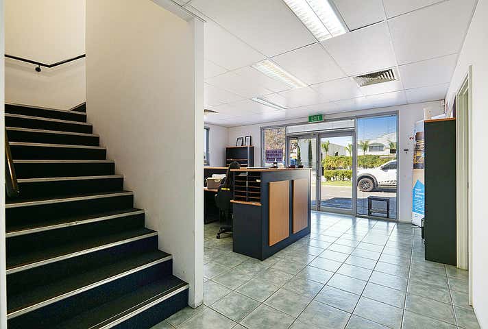 46 Tulloch Way Canning Vale WA 6155 - Image 7