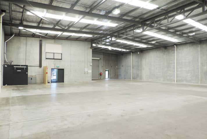 14 Meares Way Canning Vale WA 6155 - Image 5