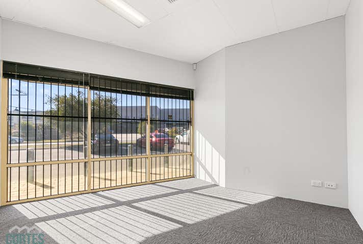 Unit 1/6 Geelong Court Bibra Lake WA 6163 - Image 4