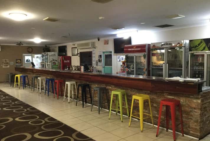 12 Camel Lane Carnarvon WA 6701 - Image 20