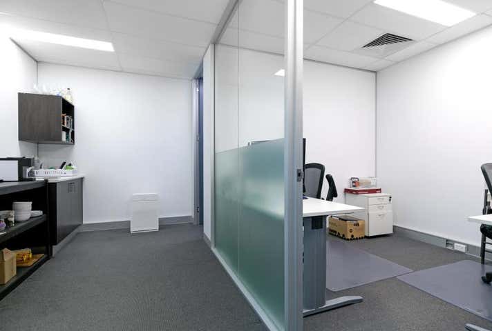 4/315 Main Street Mornington VIC 3931 - Image 4