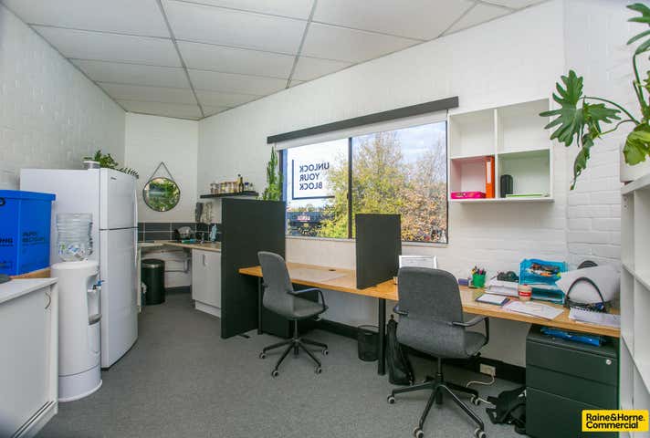 Suite 6, 194 Scarborough Beach Road Mount Hawthorn WA 6016 - Image 10