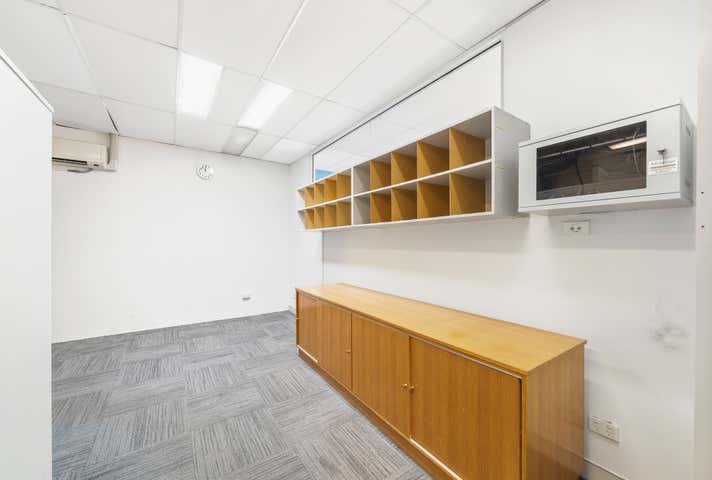 10/77 Redcliffe Parade Redcliffe QLD 4020 - Image 13