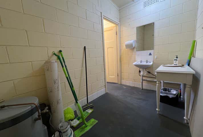 30A Beach Road Christies Beach SA 5165 - Image 12