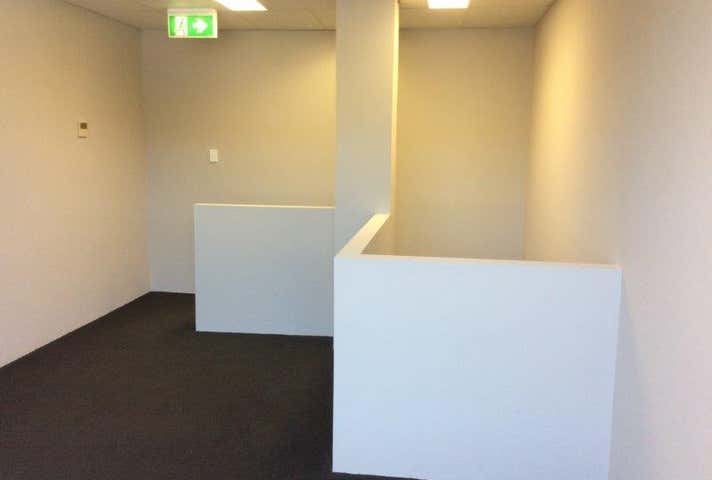 5/17 Caloundra Rd Clarkson WA 6030 - Image 11