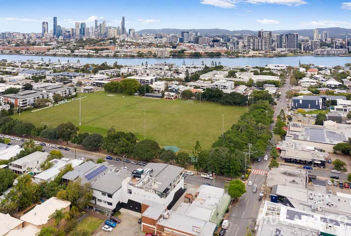 17/8-12 Stuart Street Bulimba QLD 4171 - Image 9