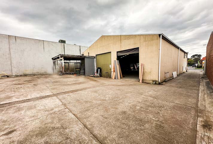 24 Coolstore Road Croydon VIC 3136 - Image 9