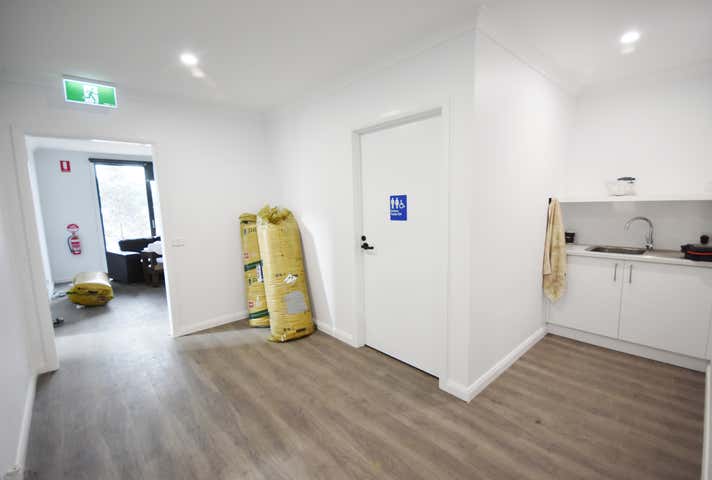 1/21 Catherine Crescent Lavington NSW 2641 - Image 6