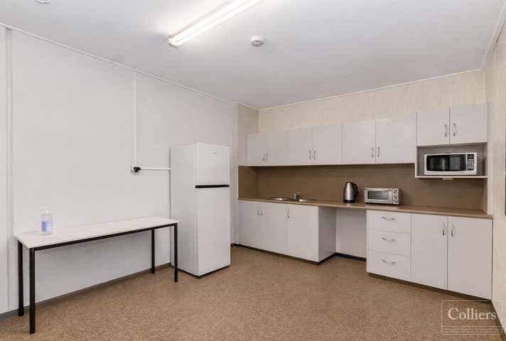 15/547 Woolcock Street Mount Louisa QLD 4814 - Image 9