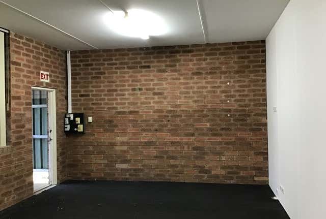 1/15 Ryelane Street Maddington WA 6109 - Image 7