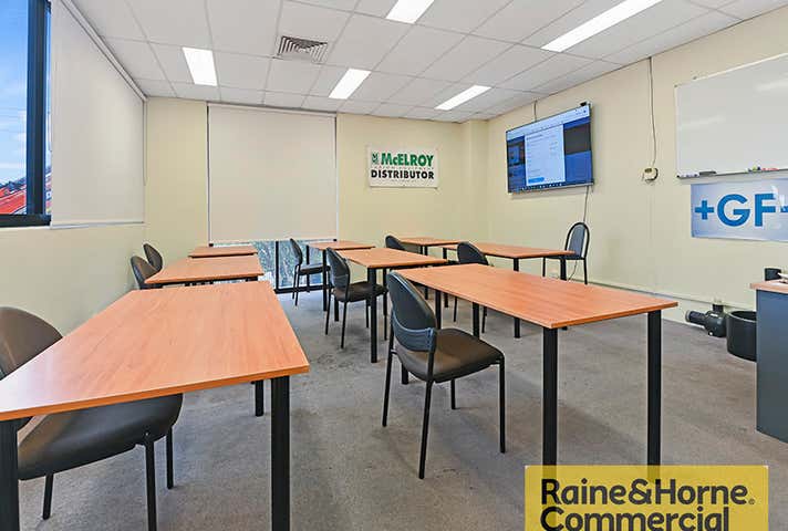 1 & 2, 33-35 Robson Street Clontarf QLD 4019 - Image 9