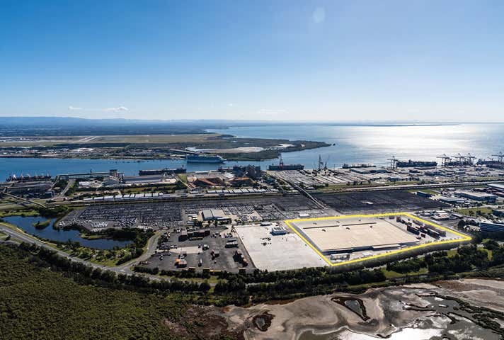 14 Whimbrel Street Port Of Brisbane QLD 4178 - Image 1