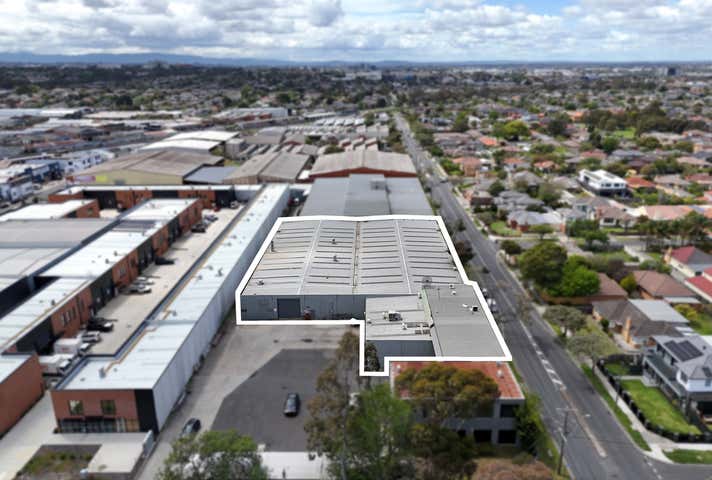 30 Coora Road Oakleigh South VIC 3167 - Image 1