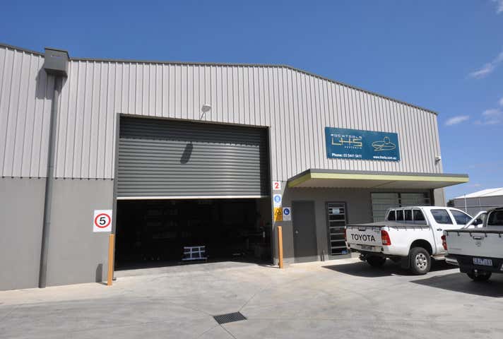 2/18 Matchett Drive Bendigo VIC 3550 - Image 8