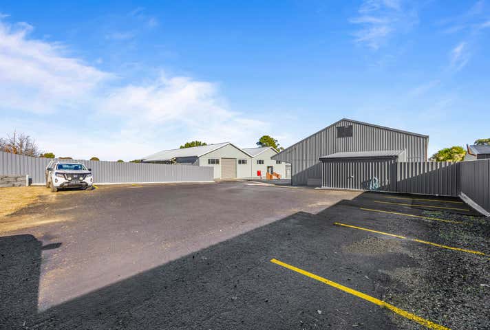 1/322 Eureka Street Ballarat East VIC 3350 - Image 9