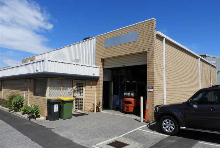 13/30 Peel Road O'Connor WA 6163 - Image 2