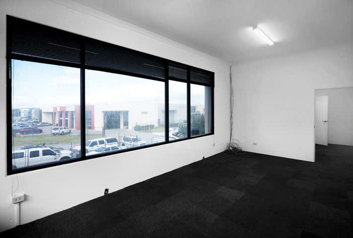 Unit A & B, 35 Tacoma Circuit Canning Vale WA 6155 - Image 17