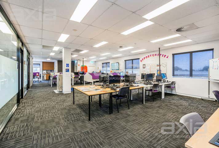 1/3 Bookham Street Morley WA 6062 - Image 8