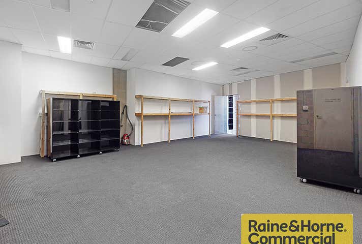 2/392 Hamilton Road Chermside QLD 4032 - Image 5