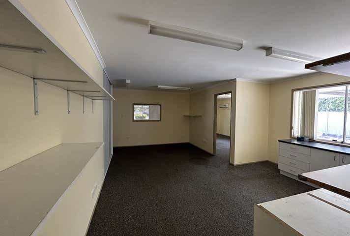 3 Booral Road Urangan QLD 4655 - Image 8