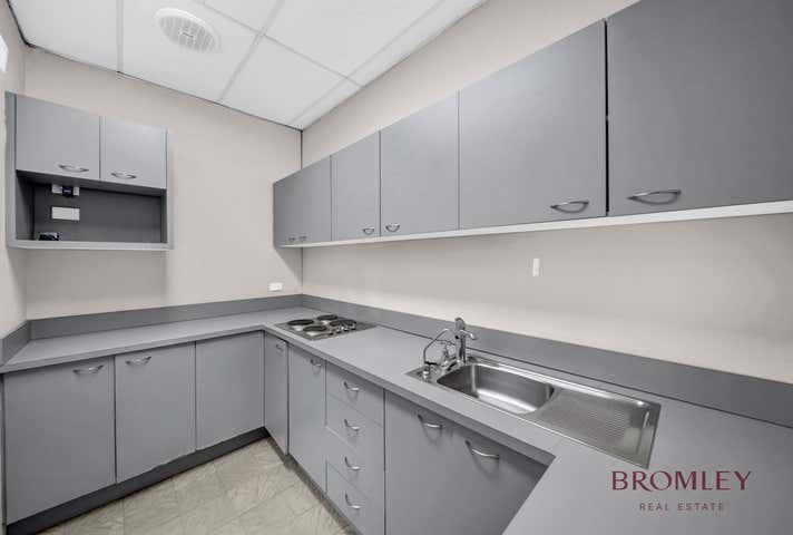 2/42 Finsbury Street Newmarket QLD 4051 - Image 7