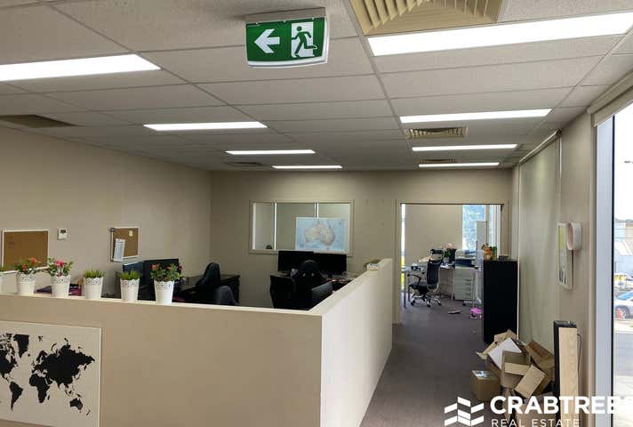 2/31 Fulton Street Oakleigh South VIC 3167 - Image 2