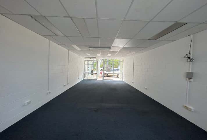 6/404 Esplanade Torquay QLD 4655 - Image 3