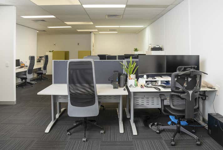 6/1 Merino Entrance Cockburn Central WA 6164 - Image 11