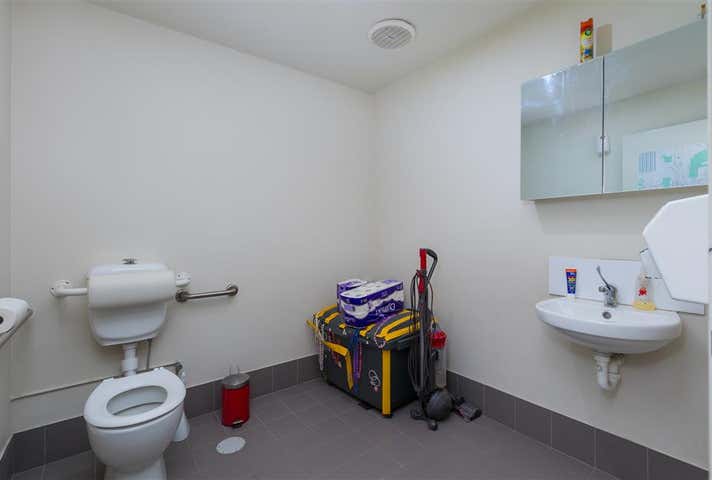 2/35 Mordaunt Circuit Canning Vale WA 6155 - Image 8