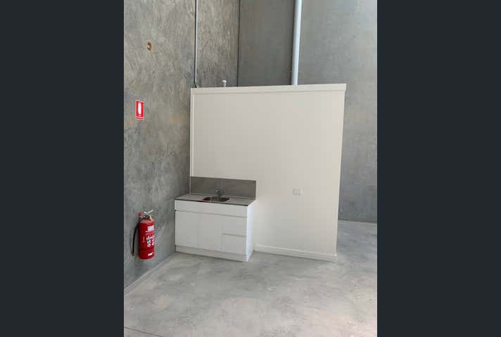 22/7 Seaside Parade North Shore VIC 3214 - Image 6