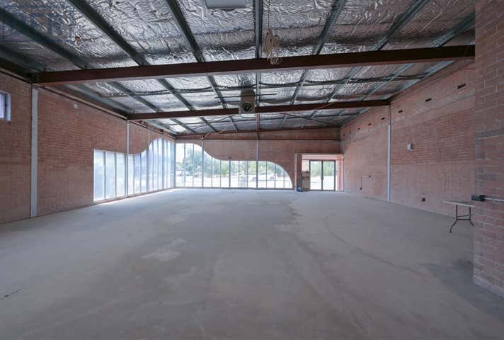 216 South Street White Gum Valley WA 6162 - Image 12