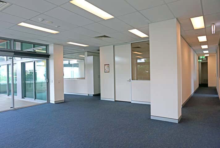 4 Miami Key Broadbeach QLD 4218 - Image 5