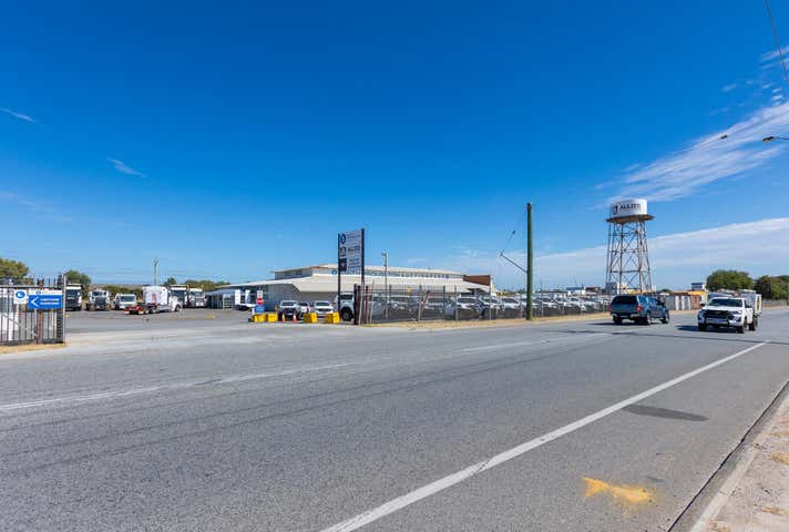 21 Military Road Midland WA 6056 - Image 16