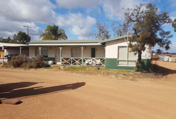 33 Fields Street Pinjarra WA 6208 - Image 2