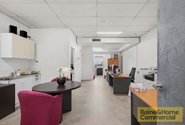 4/29 Links Avenue Eagle Farm QLD 4009 - Image 3