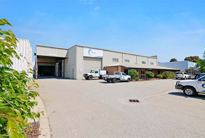 21 Sorbonne Crescent Canning Vale WA 6155 - Image 1