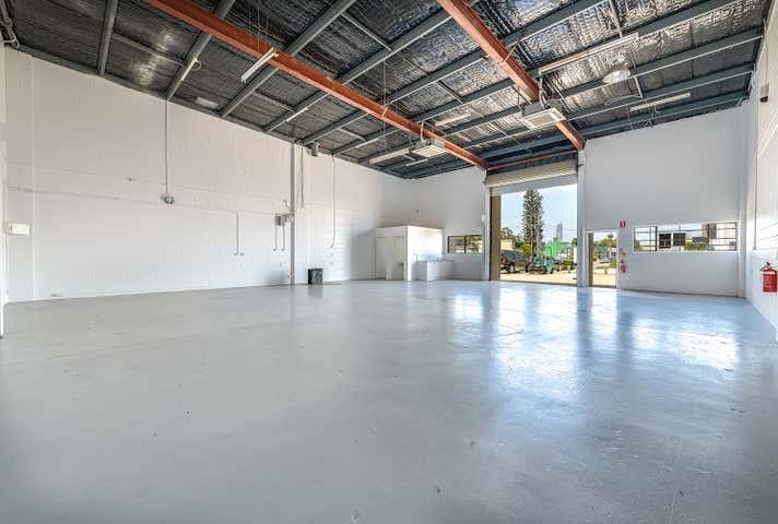 12 Strathaird Road Bundall QLD 4217 - Image 10