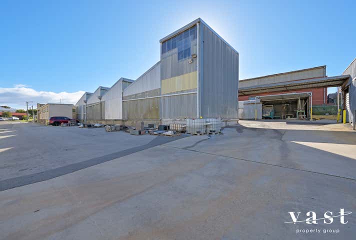 28 Hines Road O'Connor WA 6163 - Image 6