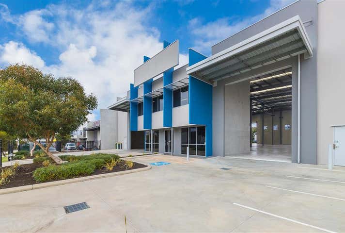 37 Horus Bend Bibra Lake WA 6163 - Image 7