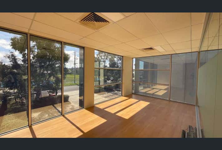 Unit 2, 40 Green Street Doveton VIC 3177 - Image 4