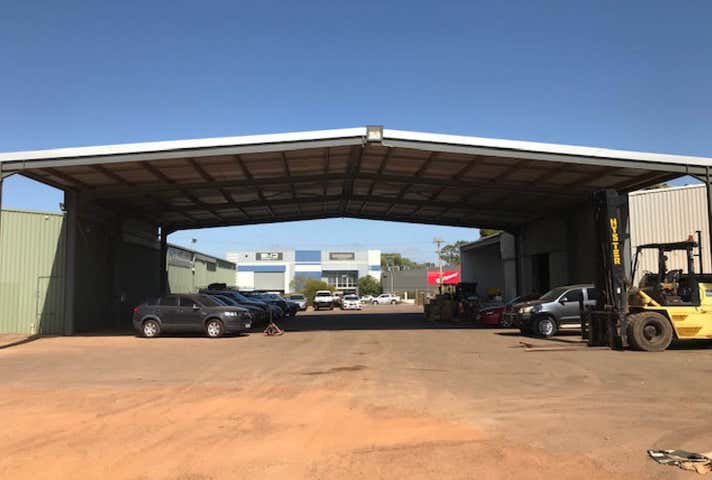 33 Rothschild Place Midvale WA 6056 - Image 8