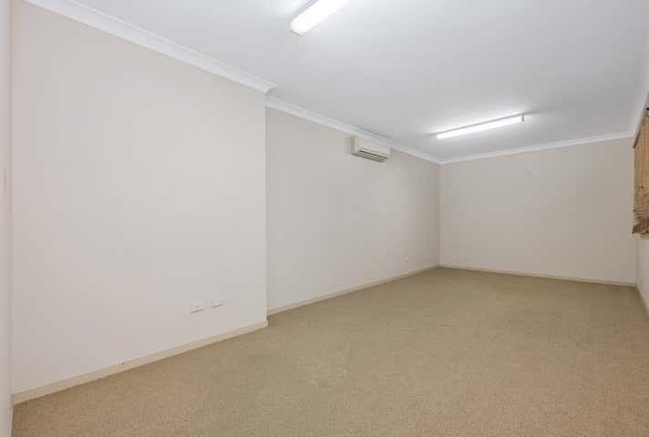 80-82 Crocodile Crescent Mount St John QLD 4818 - Image 11